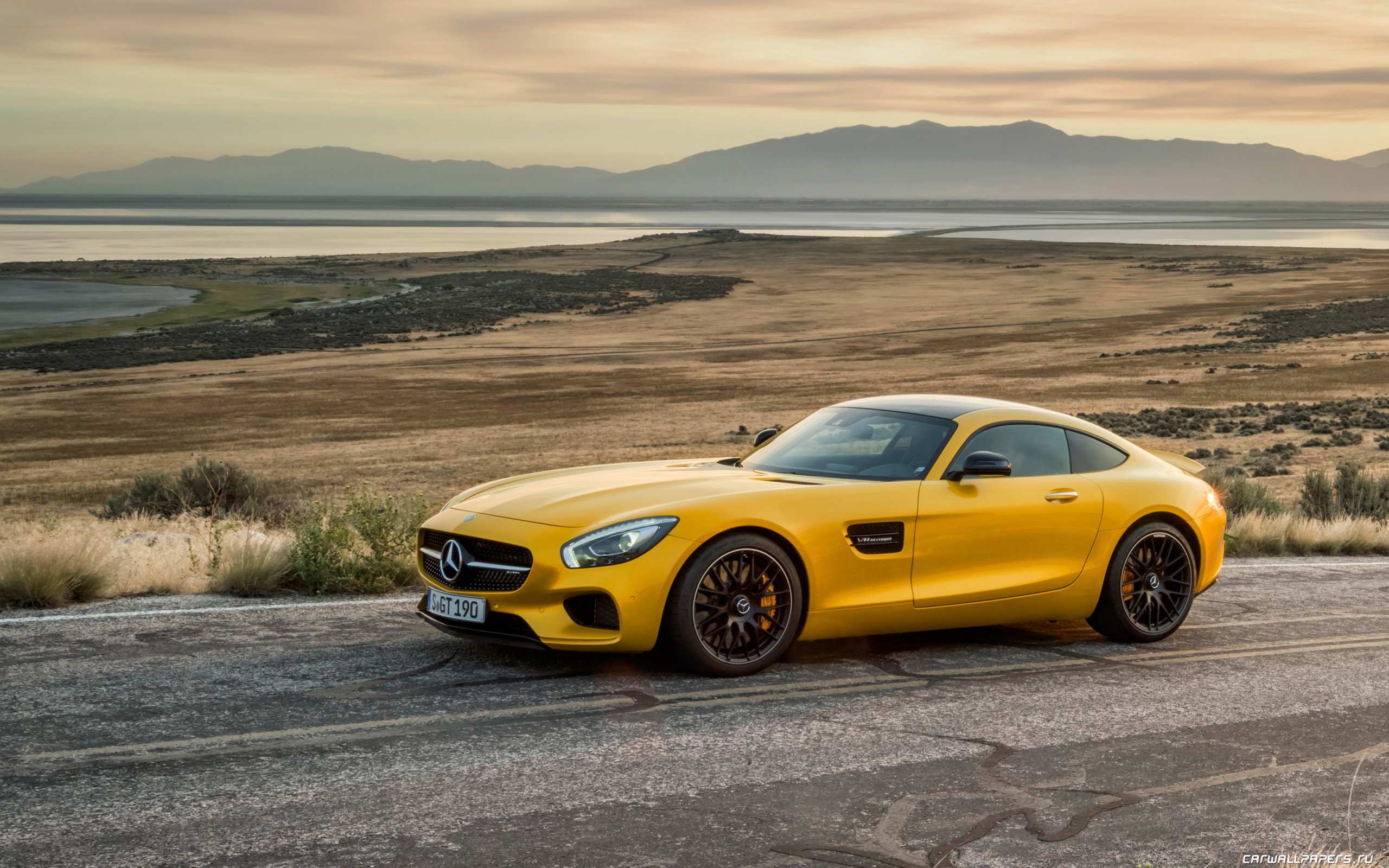 Mercedes AMG gt 2015 sportscar