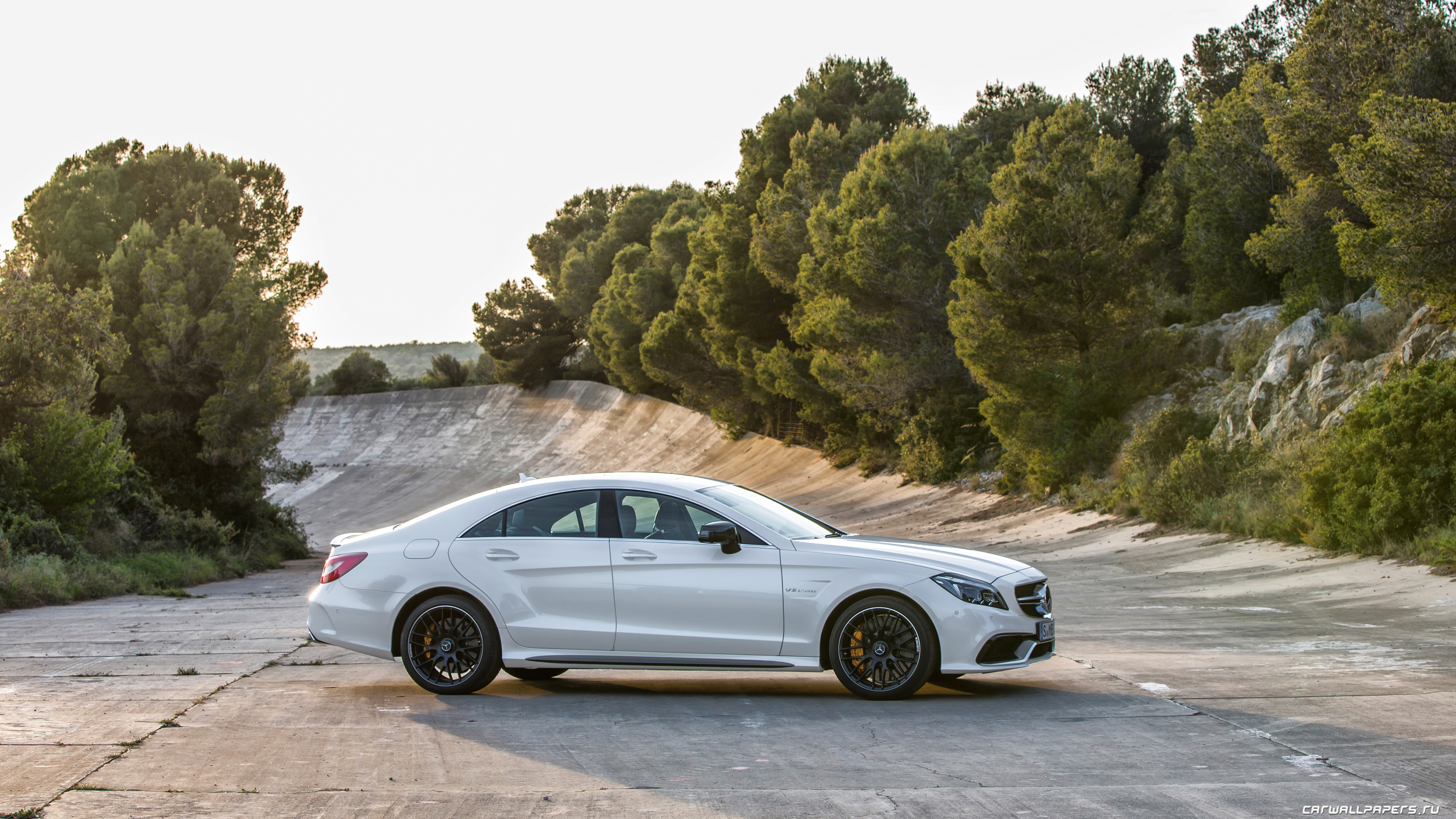 Мерседес CLS 63 AMG обои