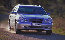 Обои автомобили Mercedes-Benz E-class Estate S210 - 1999