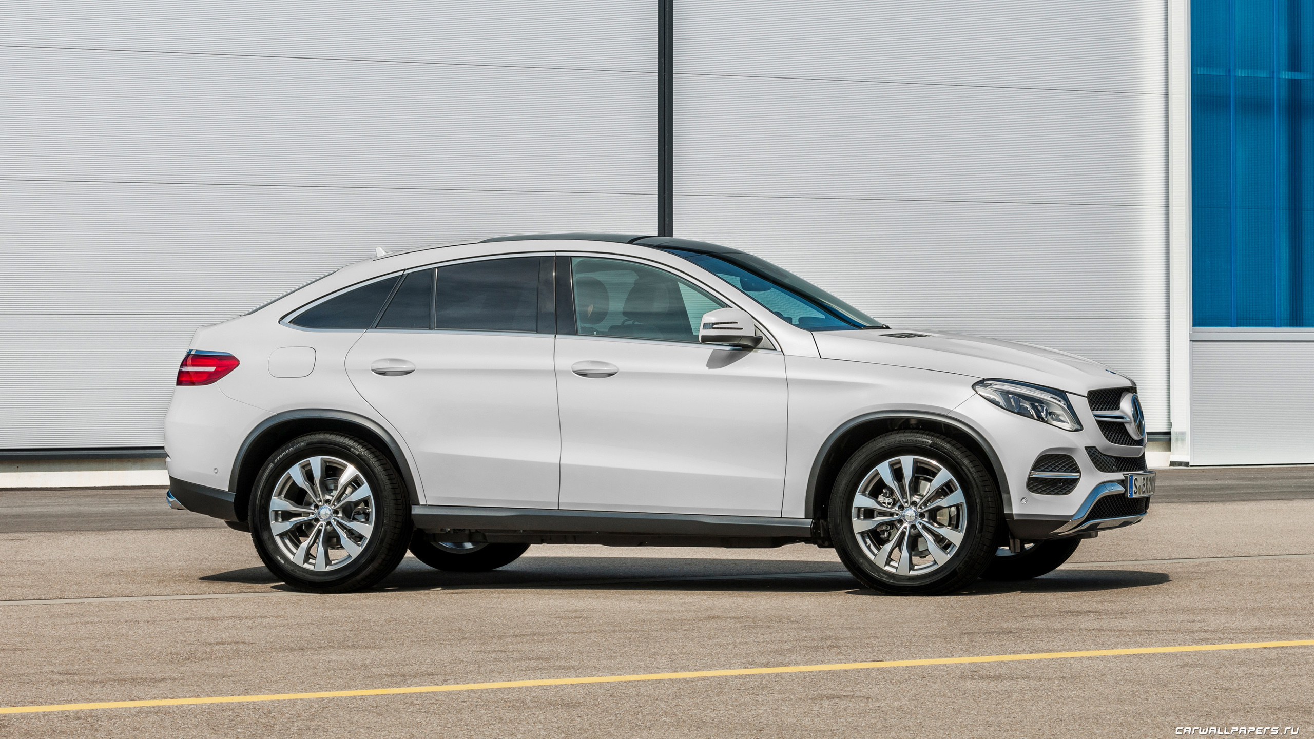 Мерседес Бенц GLE 350d белый