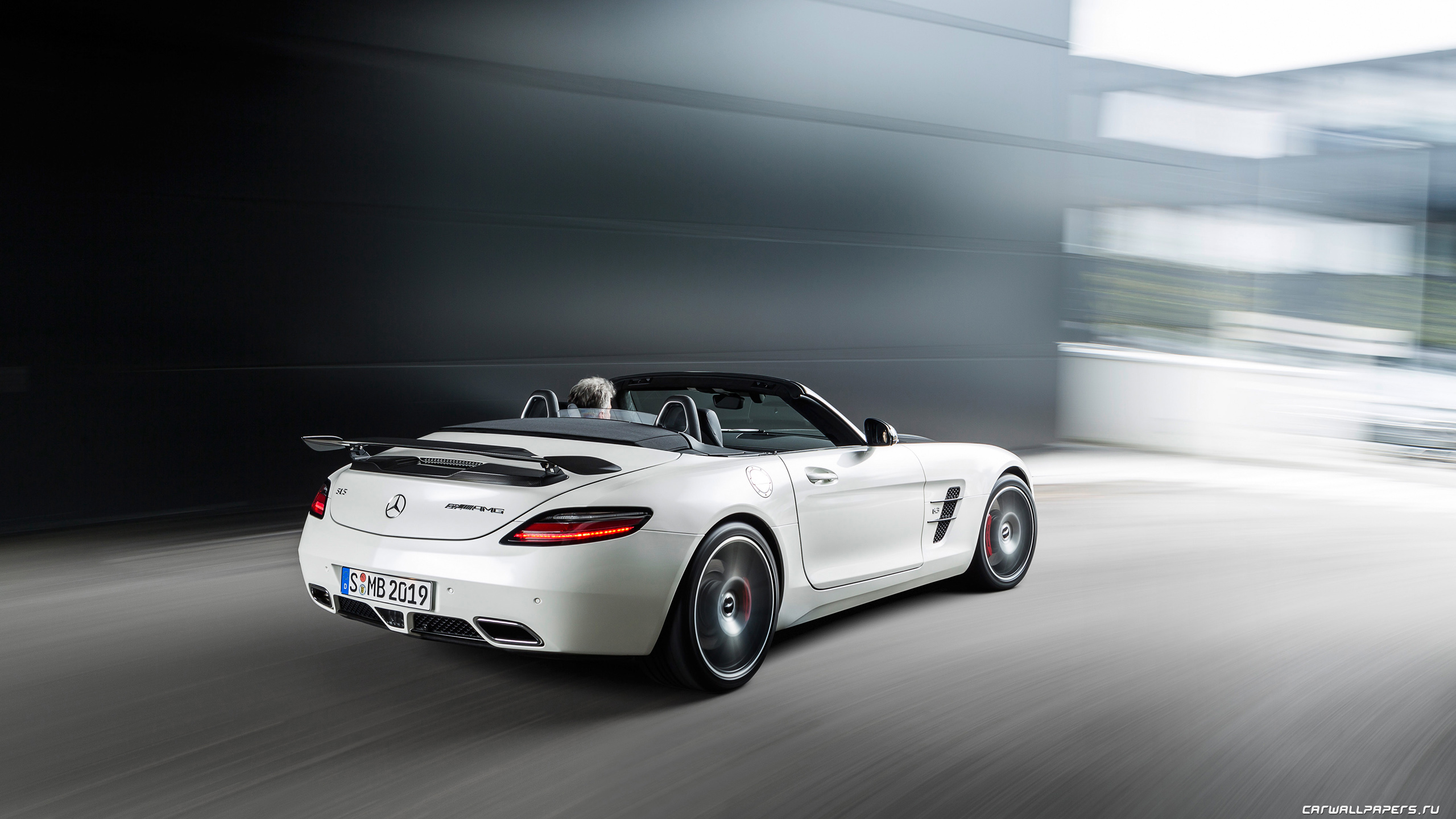 Mercedes Benz SLS AMG gt Roadster