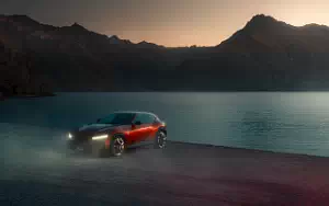   Ferrari Purosangue - 2023