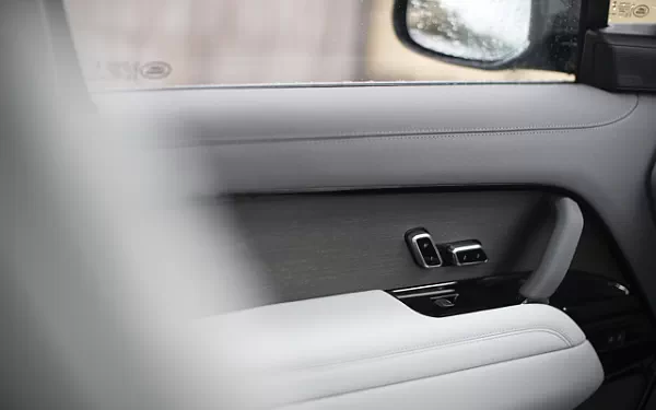   Range Rover SV Burford Edition UK-spec - 2024